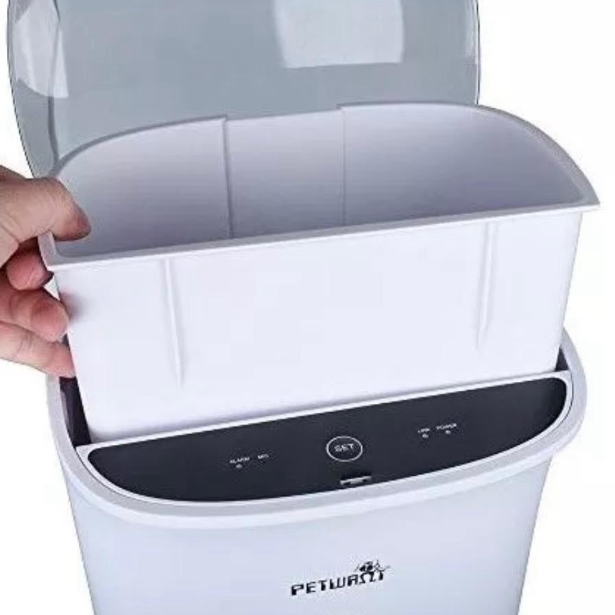 Petwant PF-102 automatic smart feeder 4.3L will allow you to feed your pet even when your not at home