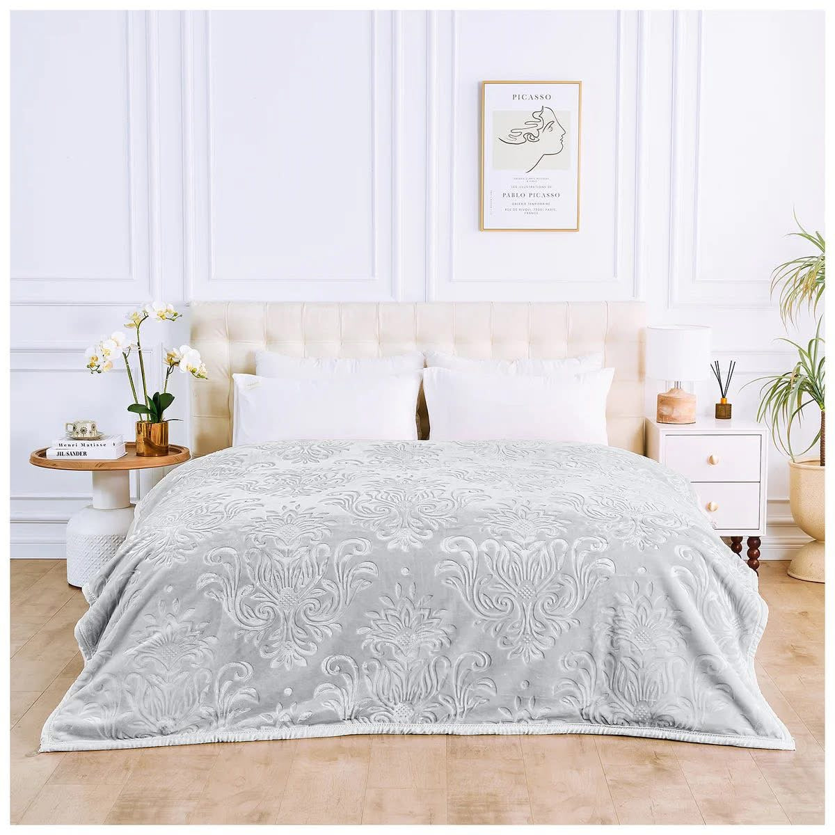 The reverie maison blankets 4K