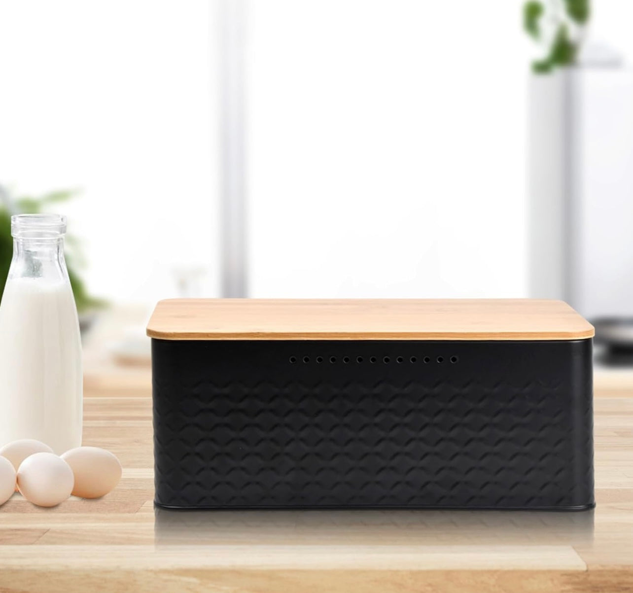 Black Metal Bread Bin, Small Bread Box with Cutting Board, Bread Storage Container for Kitchen, Keeps food Long Lasting Freshness, 33x18x13.5 cm, Rectangular Bread Box for Housewarming Present (Black)