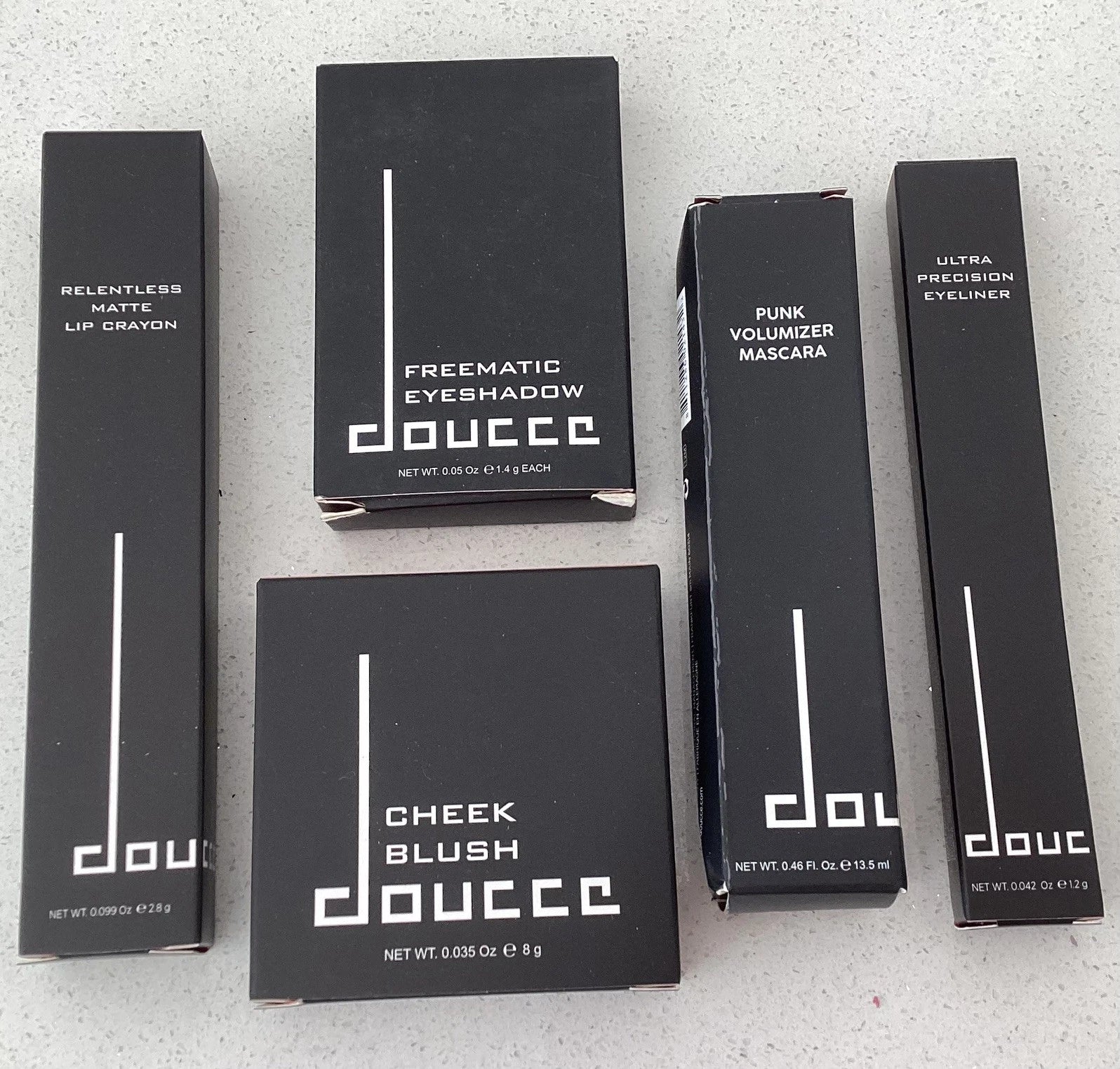 5 piece Doucce Make up Gift set comes in a box