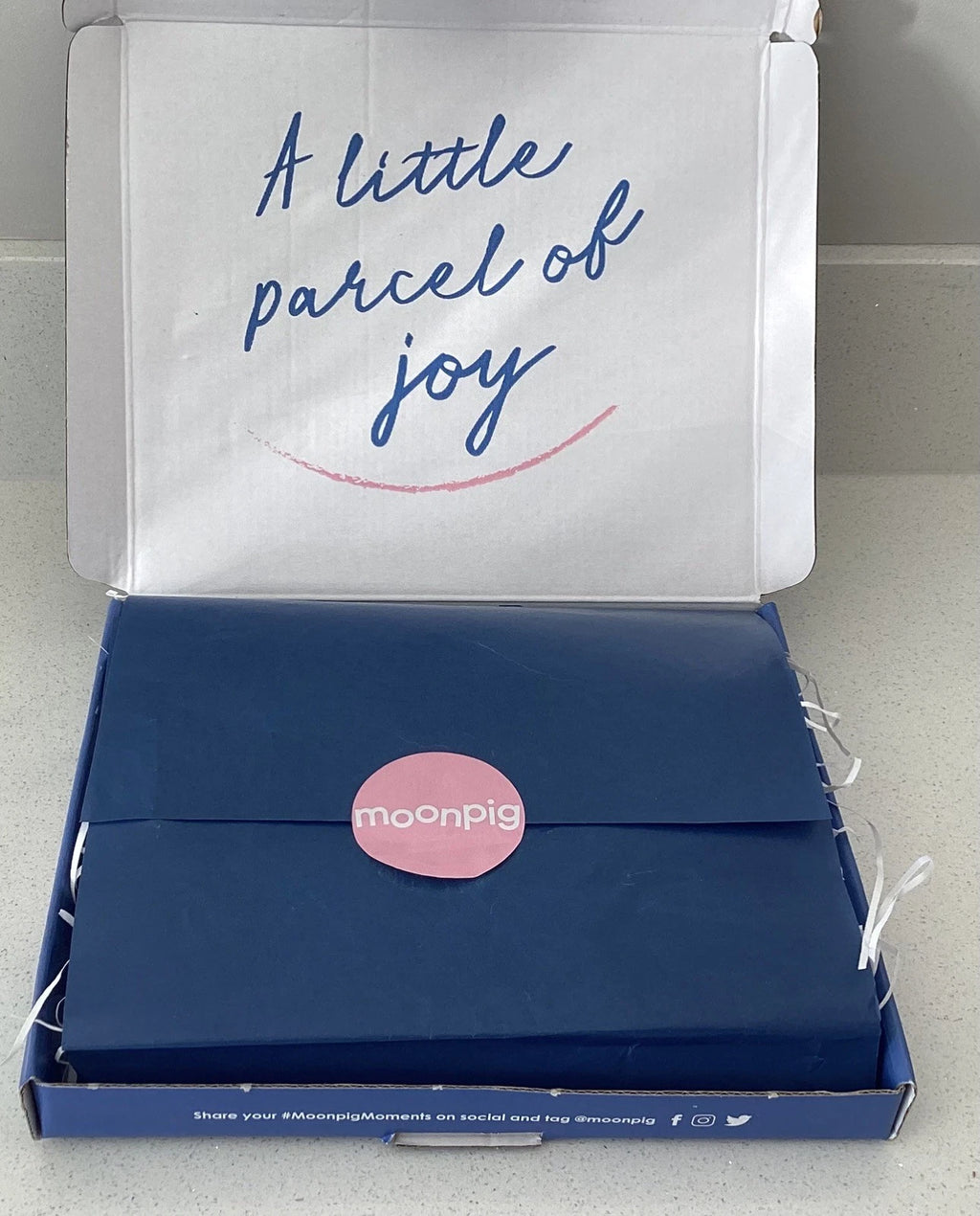 5 piece Doucce Make up Gift set comes in a box