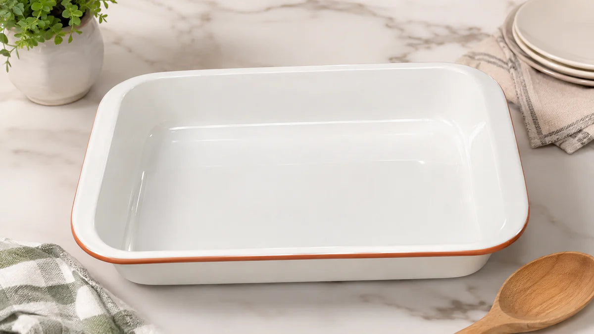 Roasting & Baking Dish – White with Terracotta Rim | Oven-to-Table Bakeware